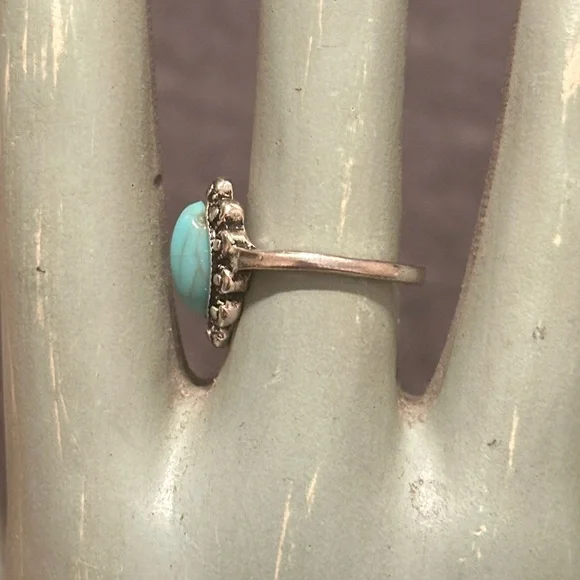 Women’s Silver w Turquoise Marquise Set Ring w Round Silver Accents, Sz 6.5 - Picture 4 of 7